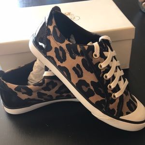 Women’s coach shoes